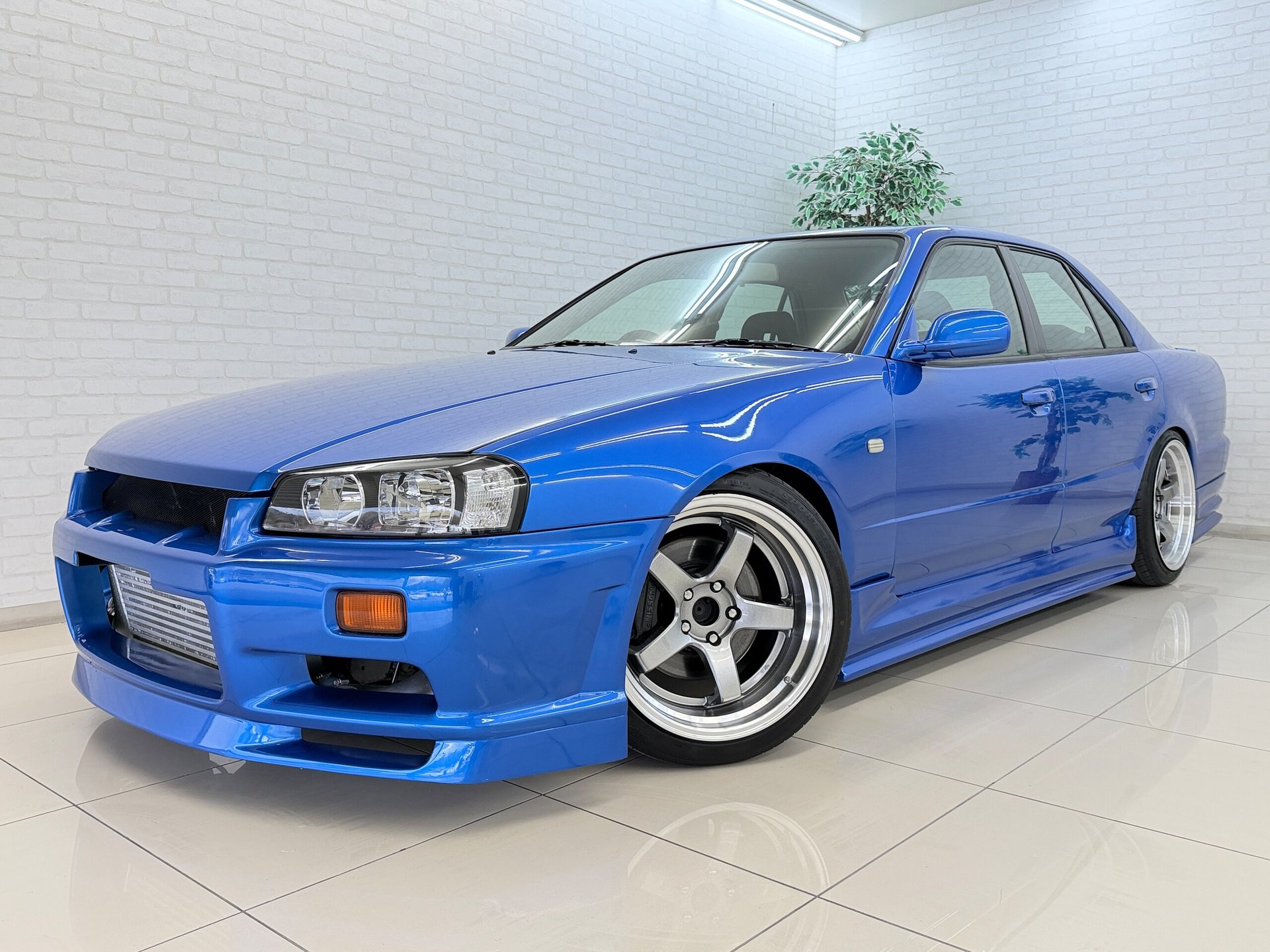 NISSAN SKYLINE - View 1
