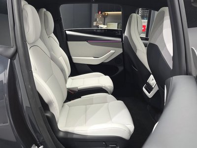2026 Tesla MODEL Y — миниатюра 12