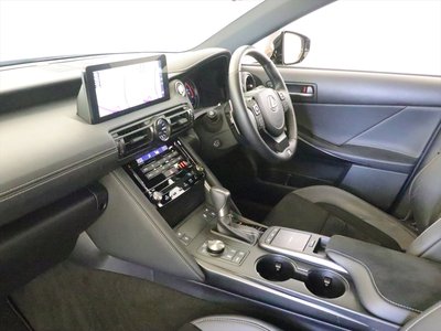 صورة مصغرة 20 لـ 2023 Lexus IS