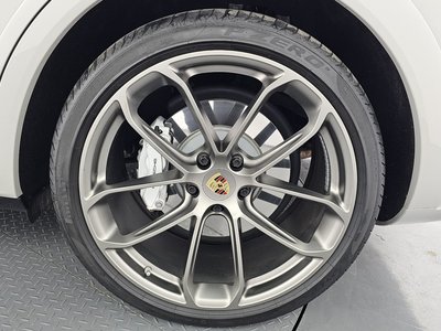 PORSCHE CAYENNE - 8