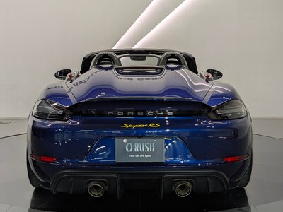 PORSCHE 718 SPYDER - 7