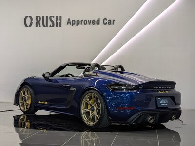PORSCHE 718 SPYDER - 10
