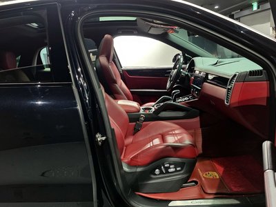 PORSCHE CAYENNE - 10