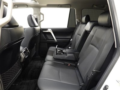 TOYOTA LAND CRUISER PRADO - 10