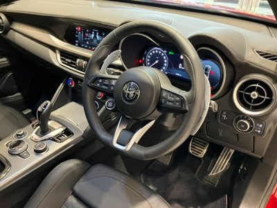 صورة مصغرة 17 لـ 2024 ALFA Romeo STELVIO