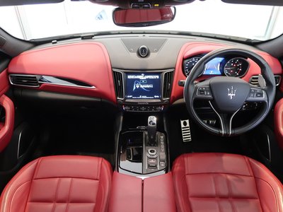 MASERATI LEVANTE - 3