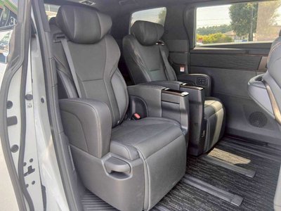 صورة مصغرة 12 لـ 2023 Toyota ALPHARD