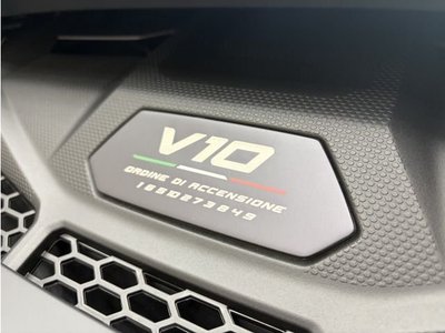 LAMBORGHINI HURACAN - 5