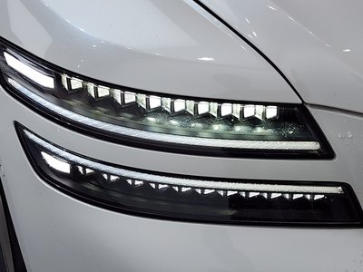 صورة 9 لـ 2025 Genesis G80 (RG3)
