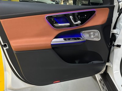 2025 Mercedes-BENZ GLC — миниатюра 17
