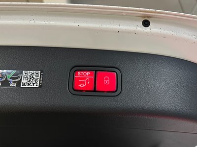 2025 Mercedes-BENZ GLC — миниатюра 14