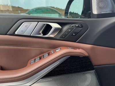 2021 BMW X7 缩略图 14