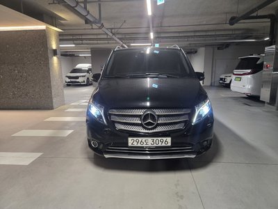 MERCEDES-BENZ V-CLASS