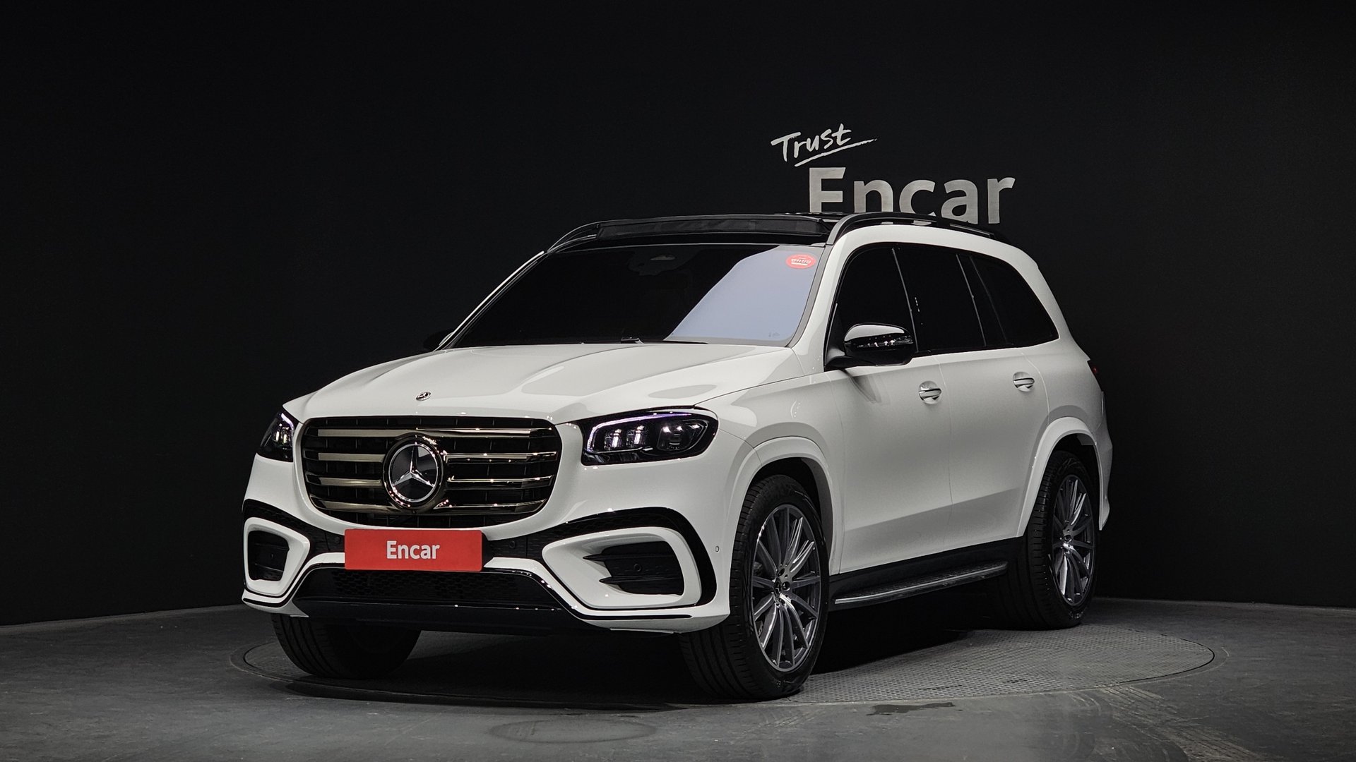 MERCEDES-BENZ GLS - View 1