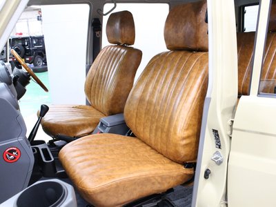 2014 Toyota LAND CRUISER 70 缩略图 30
