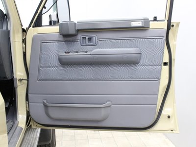 2014 Toyota LAND CRUISER 70 缩略图 51