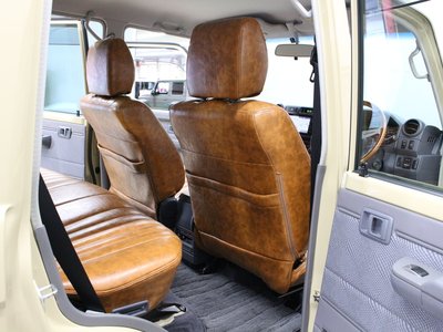 2014 Toyota LAND CRUISER 70 缩略图 31