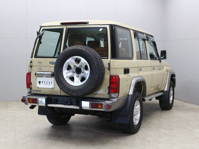 2014 Toyota LAND CRUISER 70 缩略图 16