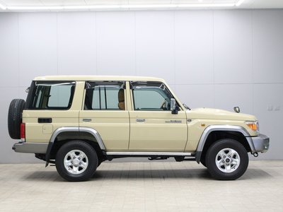 2014 Toyota LAND CRUISER 70 缩略图 15