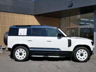LAND ROVER DEFENDER - 4