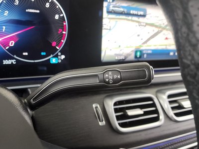 MERCEDES-BENZ GLS - 9