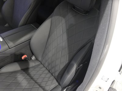 2025 Mercedes-BENZ E-CLASS 缩略图 28