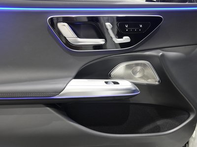 2025 Mercedes-BENZ E-CLASS 缩略图 30