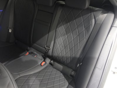 2025 Mercedes-BENZ E-CLASS 缩略图 38