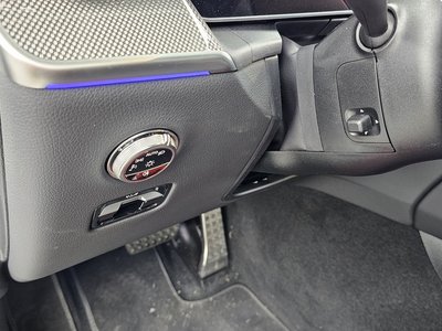 2025 Mercedes-BENZ GLC — миниатюра 27