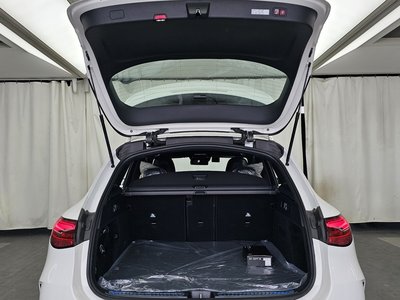 2025 Mercedes-BENZ GLC — миниатюра 26