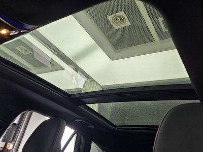 2025 Mercedes-BENZ GLC — миниатюра 24