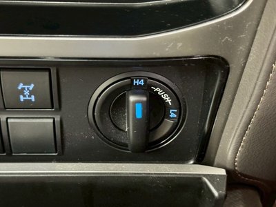 2023 Toyota LAND CRUISER PRADO 缩略图 33
