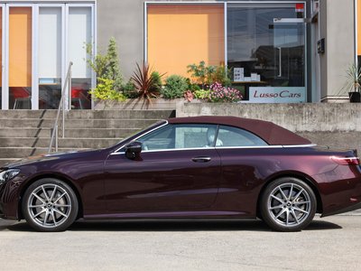 MERCEDES-BENZ E-CLASS - 4