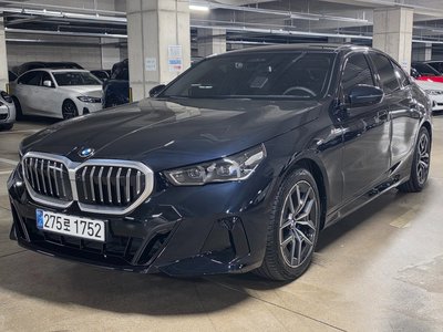 BMW 5 SERIES - 1