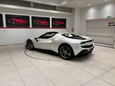 صورة 8 لـ 2024 Ferrari 296 GTS
