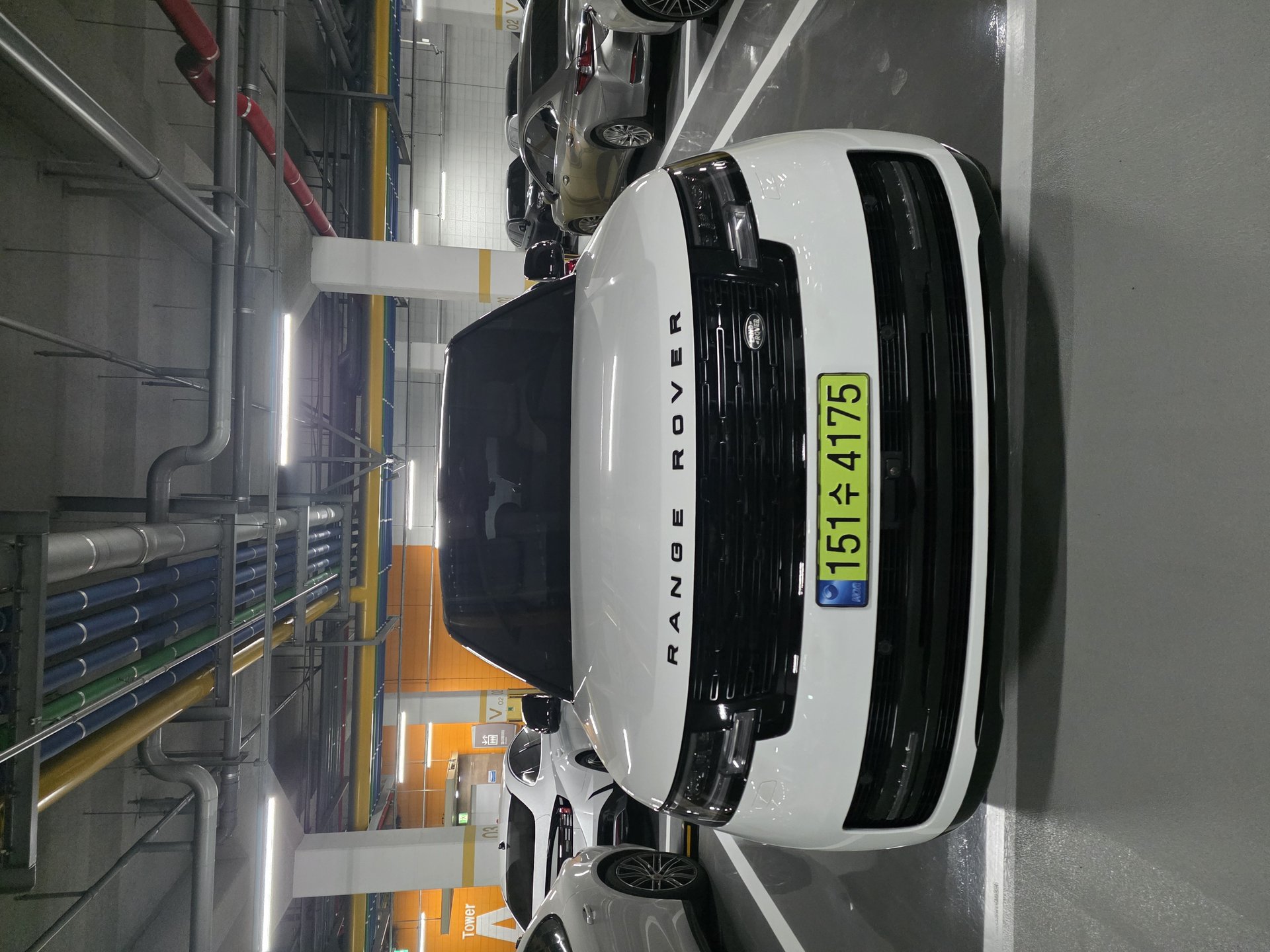 LAND ROVER RANGE ROVER - View 1