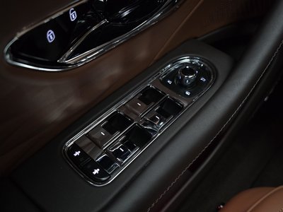 2021 Bentley FLYING SPUR thumbnail 37