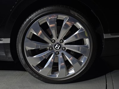 2021 Bentley FLYING SPUR photo 8