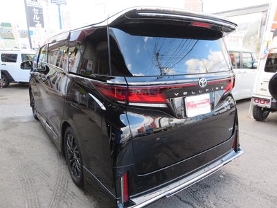 TOYOTA VELLFIRE - 4