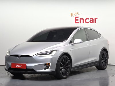 TESLA MODEL X - 1