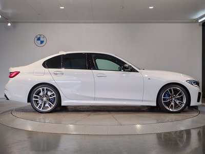 BMW 3 SERIES - 8