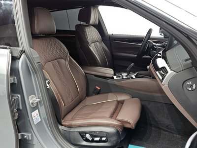 2024 BMW 6 SERIES GT — миниатюра 11