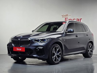 صورة 1 لـ 2021 BMW X5