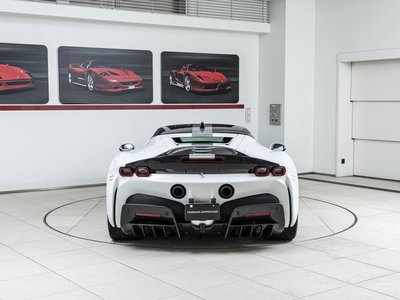 FERRARI SF90 STRADALE - 8