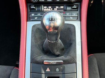 PORSCHE 718 SPYDER - 9