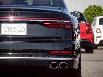AUDI S8 - 10