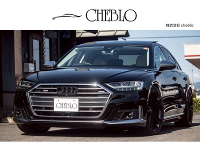 AUDI S8 - 1