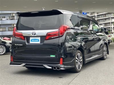 2022 Toyota ALPHARD — фото 4