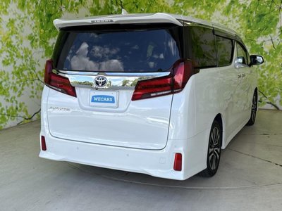 2023 Toyota ALPHARD photo 3