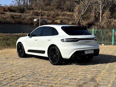PORSCHE MACAN - 7